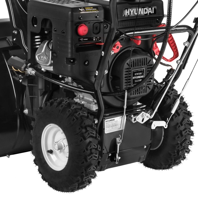 Бензиновый снегоуборщик Hyundai S 1176 Бензиновый снегоуборщик Hyundai S 1176