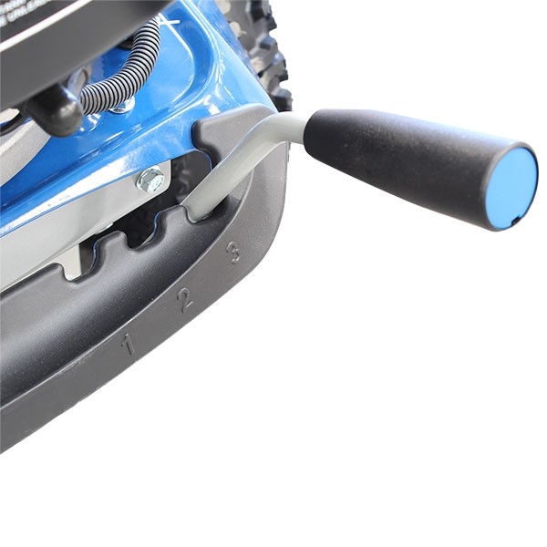 Бензиновая подметальная машина Hyundai HYSW 1000 с электростартером Бензиновая подметальная машина Hyundai HYSW 1000 с электростартером